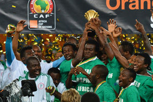 波兰媒体：莱万收到米兰、沙特和美职联报价，米兰愿签约两年（波媒：莱万获AC米兰、沙特及美职联报价，AC米兰愿提供两年合同）