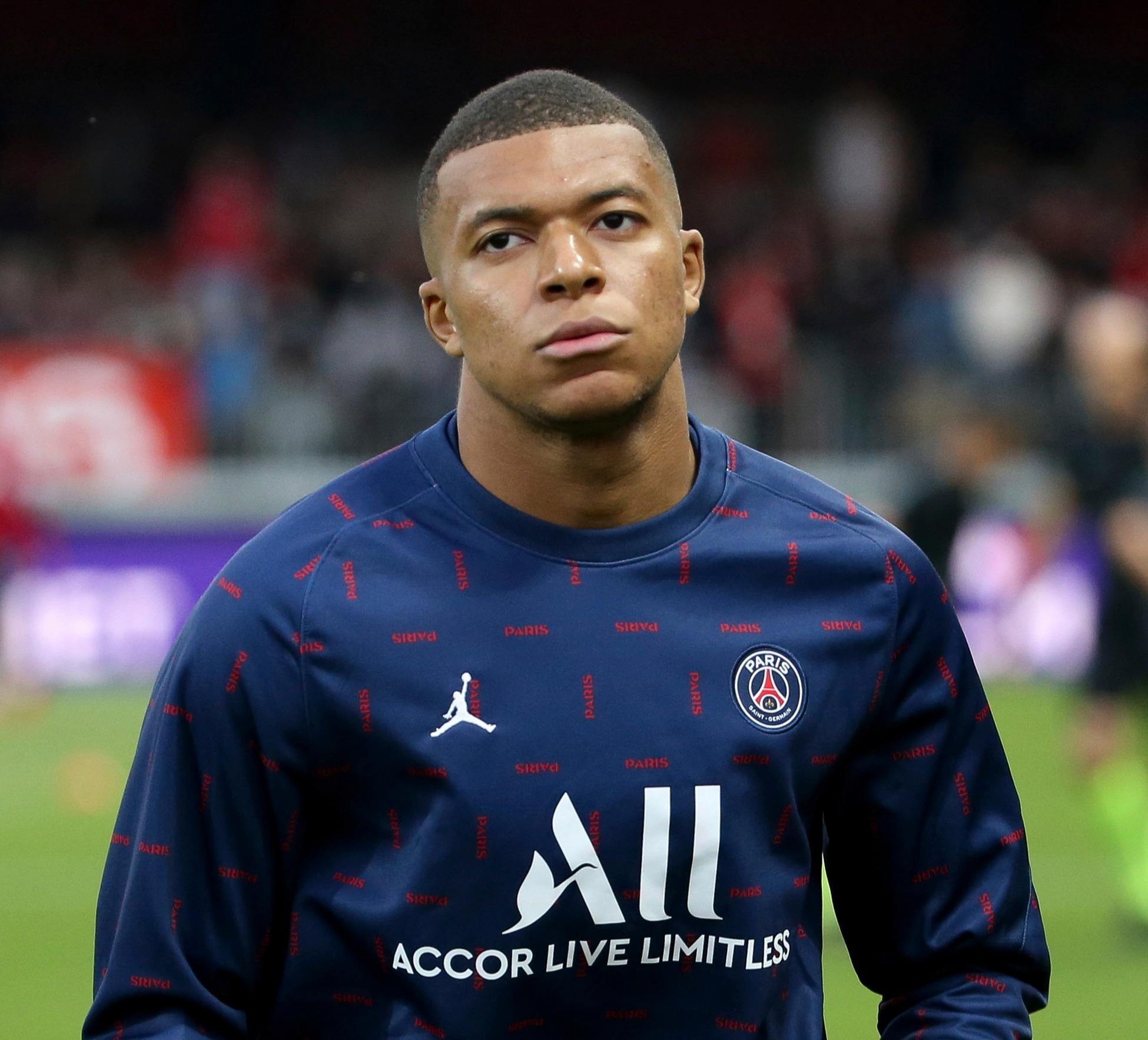 若昂-内维斯：B费帮助我更快融入葡萄牙队，可以做真实的自己（若昂-内维斯：B费的支持让我迅速融入葡萄牙队，也能做回真实的自己）