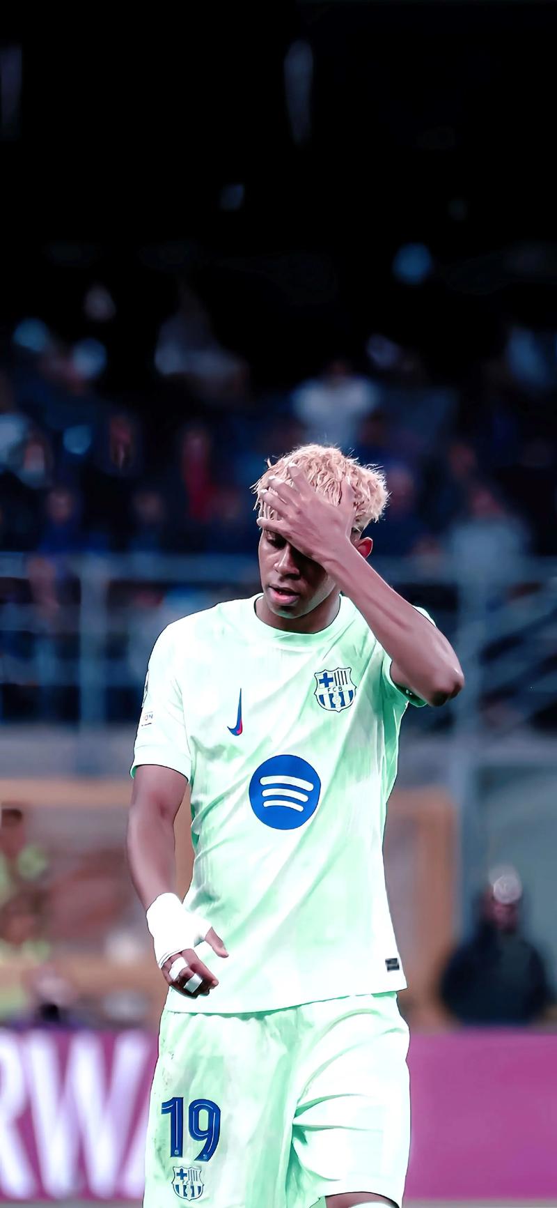 媒体人：13名球员出征韩国，张宁等五名集训球员已解散各自回队（媒体人称：13人赴韩，张宁等5名集训球员已离队回各队）