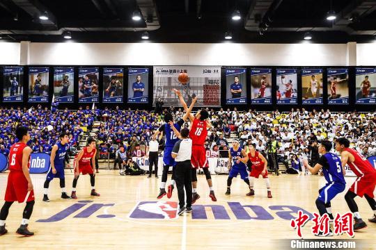 枯坐90分钟 33岁萨拉赫暗示离队 炮轰斯洛特：背信弃义一脚踹开我（枯坐全场90分钟！33岁萨拉赫疑似寻求离队 怒斥斯洛特：出尔反尔把我踢开）