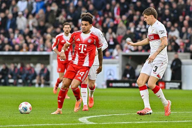 西甲半场：莫雷诺、科斯塔破门，比利亚雷亚尔1-1马略卡（西甲半场：莫雷诺、科斯塔先后破门，比利亚雷亚尔1-1暂平马略卡）